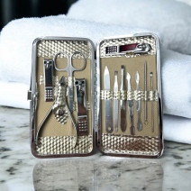 Sada na manikúru s púzdrom Basic – 9-dielny set