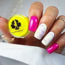 09. Neónový UV pigment