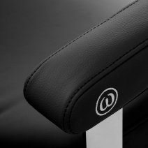 Kadernícke kreslo Omega Astra čierne