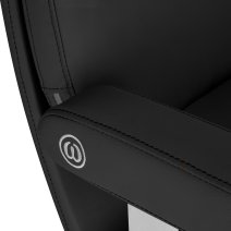 Kadernícke kreslo Omega Astra Plus čierne